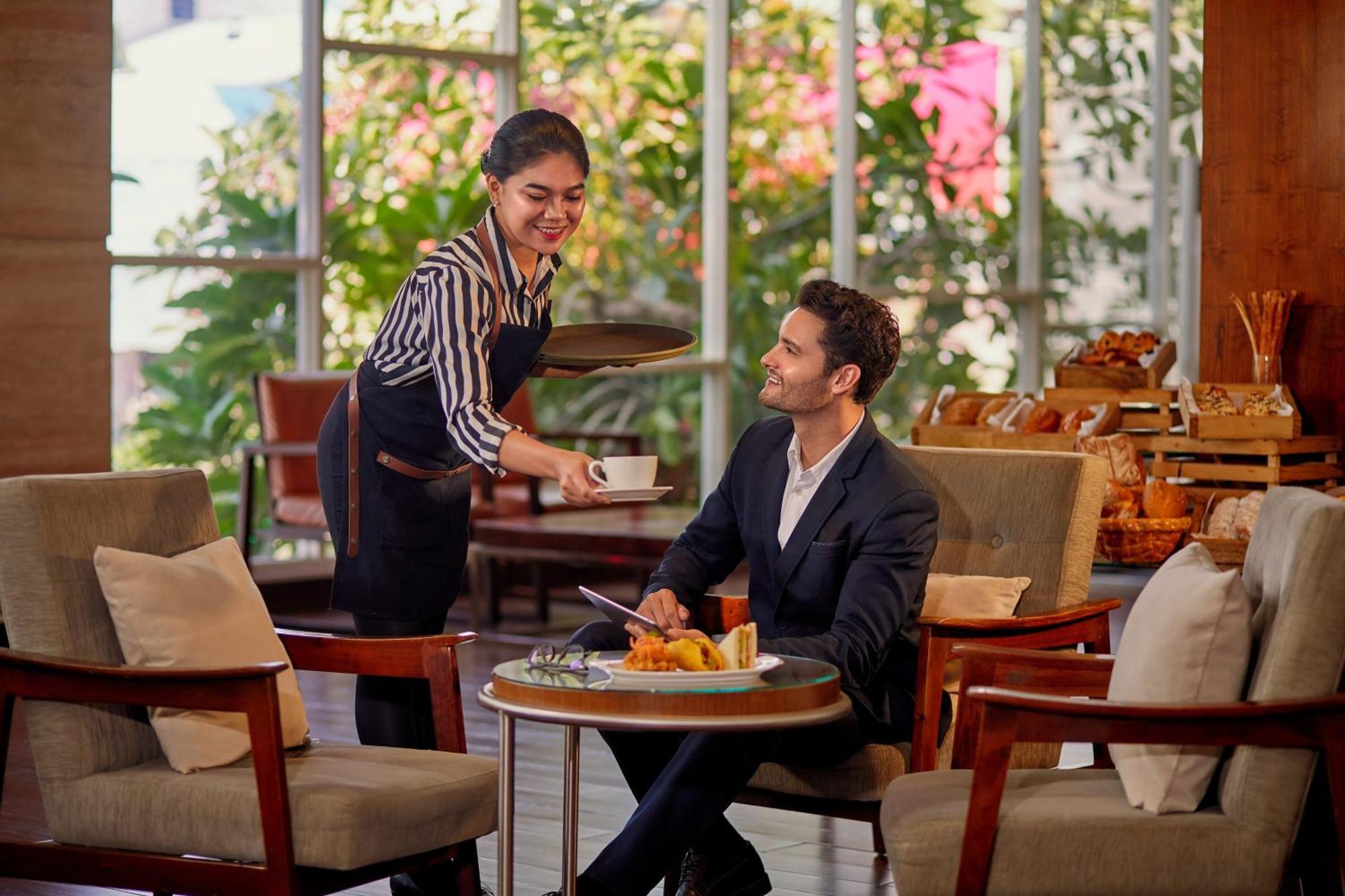 Four Points By Sheraton Makassar Ngoại thất bức ảnh