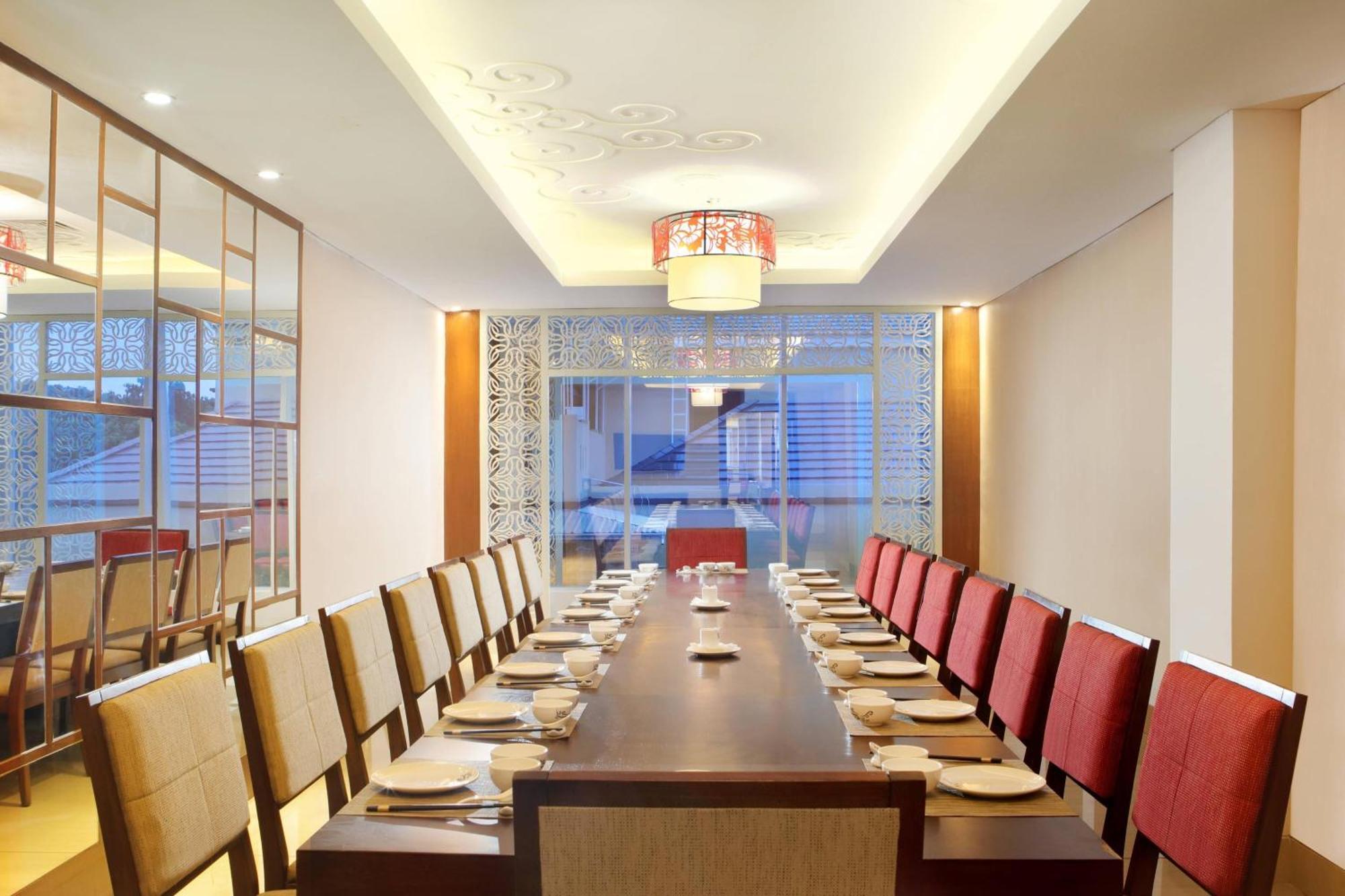 Four Points By Sheraton Makassar Ngoại thất bức ảnh